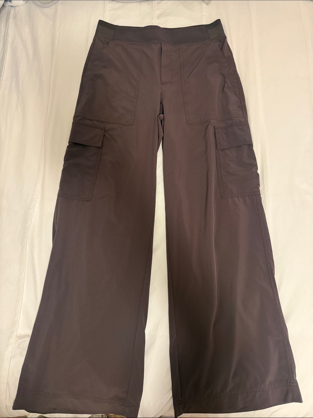 Athleta Wide-Leg Cargo Pants in Dark Brown